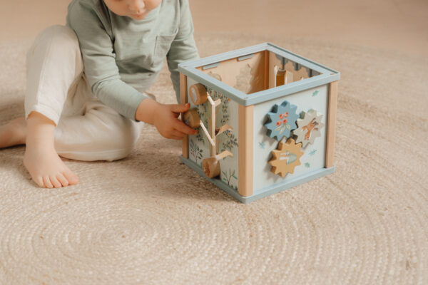 Wooden activity cube - Forest Friends FSC